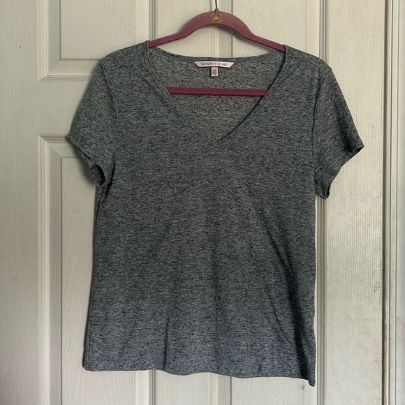 Victoria's Secret Tops - Victoria’s Secret size small heathered grey linen blend V neck t-shirt